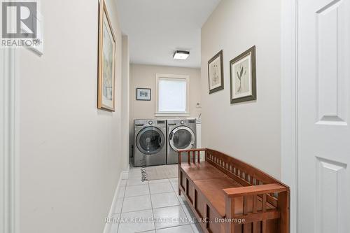 11 Aspen Court, Erin, ON - Indoor Photo Showing Laundry Room