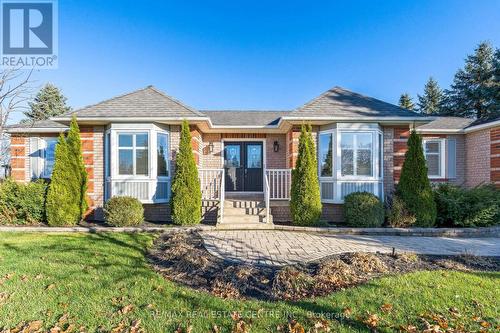 11 Aspen Court, Erin, ON - Outdoor With Facade