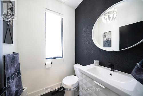 14 Willowbrook Drive, Welland, ON - Indoor Photo Showing Bathroom