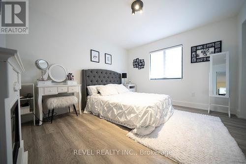 14 Willowbrook Drive, Welland, ON - Indoor Photo Showing Bedroom