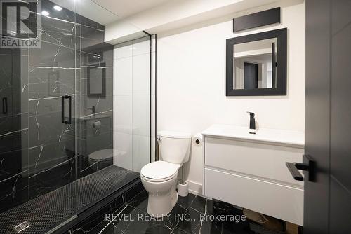 14 Willowbrook Drive, Welland, ON - Indoor Photo Showing Bathroom