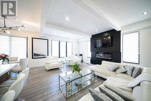 14 Willowbrook Drive, Welland, ON - Indoor Photo Showing Living Room With Fireplace