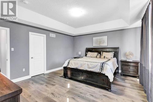 19 Ritchie Drive, East Luther Grand Valley, ON - Indoor Photo Showing Bedroom