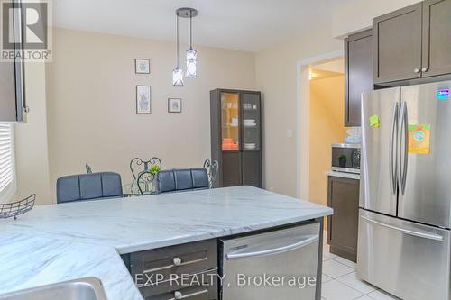 34 Magdalene Crescent, Brampton, ON - Indoor