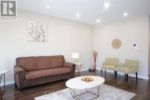 34 Magdalene Crescent, Brampton, ON - Indoor Photo Showing Living Room