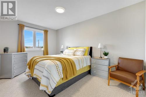 11 Windcrest Court, Ottawa, ON - Indoor Photo Showing Bedroom