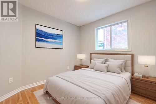 20 Jagges Drive, Barrie, ON - Indoor Photo Showing Bedroom