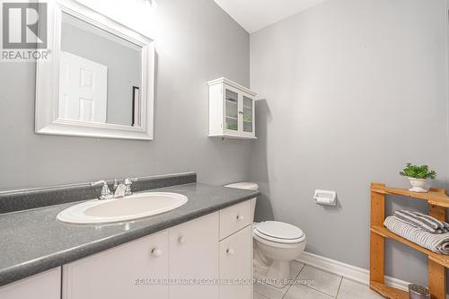 20 Jagges Drive, Barrie, ON - Indoor Photo Showing Bathroom