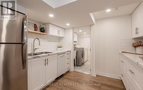 1525 Spring Road, Mississauga, ON - Indoor Photo Showing Kitchen With Double Sink