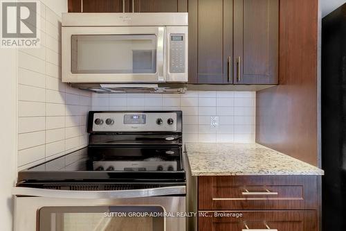 1205 - 6 Eva Road, Toronto, ON - Indoor Photo Showing Kitchen