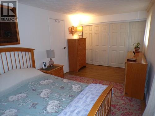 52 Tokyo Crescent, Elliot Lake, ON - Indoor Photo Showing Bedroom