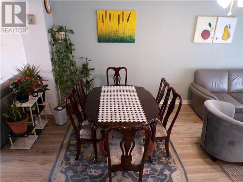 52 Tokyo Crescent, Elliot Lake, ON - Indoor Photo Showing Dining Room