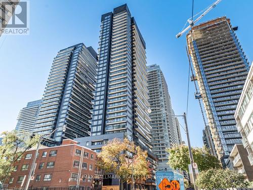 302 - 117 Broadway Avenue, Toronto, ON - Outdoor With Facade