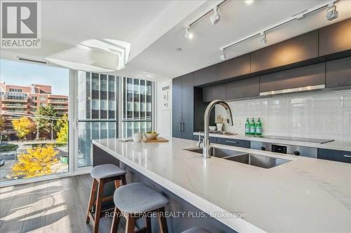 302 - 99 Foxbar Road, Toronto, ON - Indoor Photo Showing Kitchen With Double Sink With Upgraded Kitchen