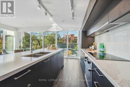 302 - 99 Foxbar Road, Toronto, ON - Indoor Photo Showing Kitchen With Double Sink With Upgraded Kitchen