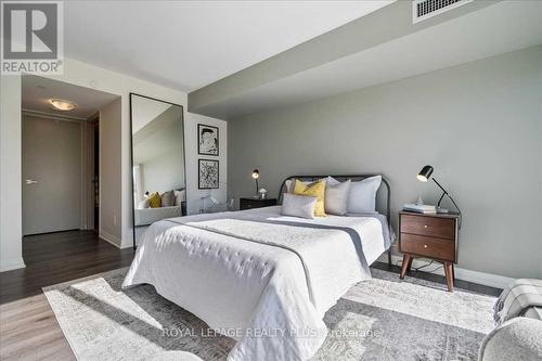 302 - 99 Foxbar Road, Toronto, ON - Indoor Photo Showing Bedroom