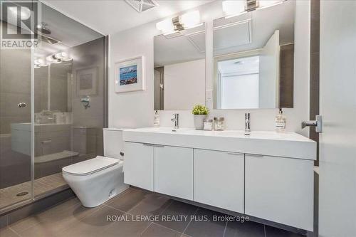 302 - 99 Foxbar Road, Toronto, ON - Indoor Photo Showing Bathroom