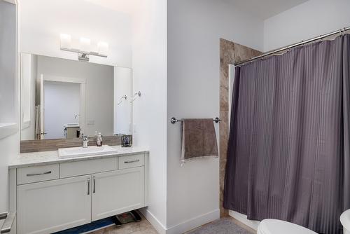 42-1870 Rosealee Lane, West Kelowna, BC - Indoor Photo Showing Bathroom