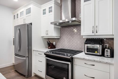 42-1870 Rosealee Lane, West Kelowna, BC - Indoor Photo Showing Kitchen