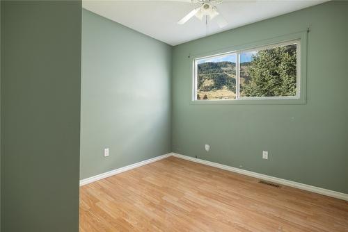 6468 Lavington Way, Coldstream, BC - Indoor Photo Showing Other Room