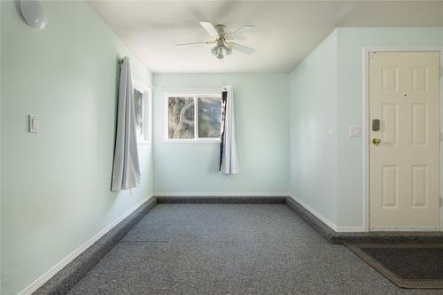 6468 Lavington Way, Coldstream, BC - Indoor Photo Showing Other Room