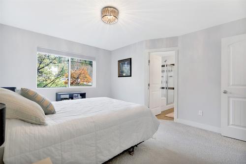 27-3267 Broadview Road, West Kelowna, BC - Indoor Photo Showing Bedroom