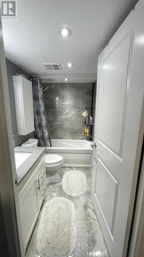 541 - 18 Mondeo Drive, Toronto, ON - Indoor Photo Showing Bathroom