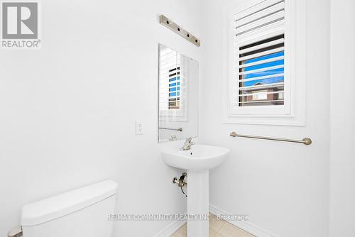 1119 Cameo Street, Pickering, ON - Indoor Photo Showing Bathroom