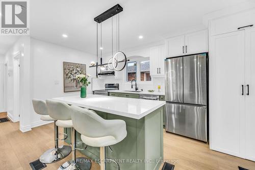 64 Viceroy Court, Hamilton, ON - Indoor Photo Showing Kitchen With Stainless Steel Kitchen With Upgraded Kitchen