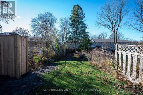 9 Bexley Street, Woodstock, ON - Outdoor