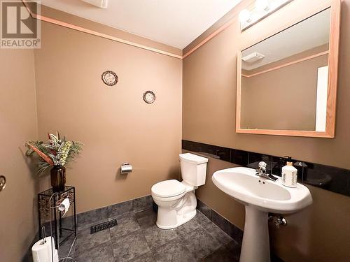 9193 Sunset Place, Prince George, BC - Indoor Photo Showing Bathroom