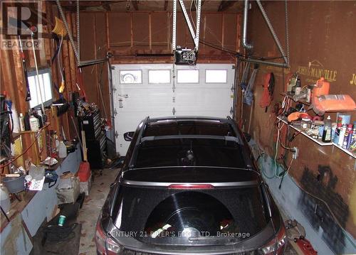 3090 County Rd 29, Elizabethtown-Kitley, ON - Indoor Photo Showing Garage