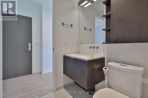 2211 - 101 Charles Street E, Toronto, ON - Indoor Photo Showing Bathroom