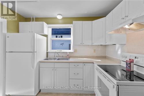 604 King Street W, Brockville, ON - Indoor Photo Showing Kitchen With Double Sink