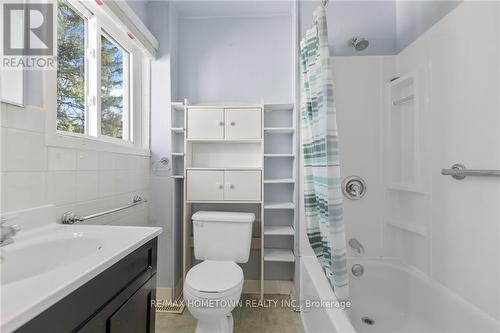 604 King Street W, Brockville, ON - Indoor Photo Showing Bathroom