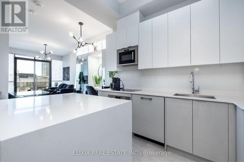 201 - 2916 Highway 7, Vaughan, ON - Indoor Photo Showing Kitchen With Upgraded Kitchen