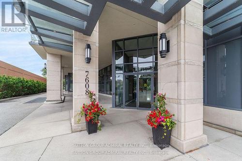 514 - 7608 Yonge Street, Vaughan, ON - Outdoor