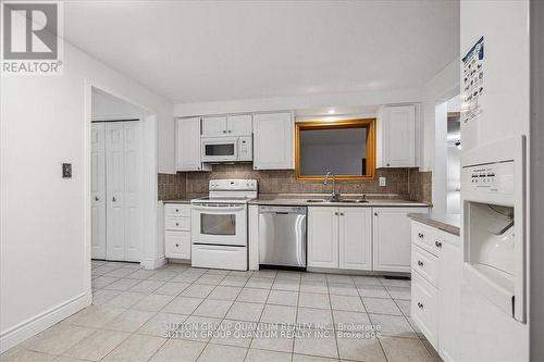 48 Macdonald Crescent, Milton, ON - Indoor Photo Showing Kitchen