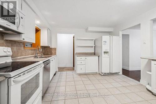 48 Macdonald Crescent, Milton, ON - Indoor Photo Showing Kitchen