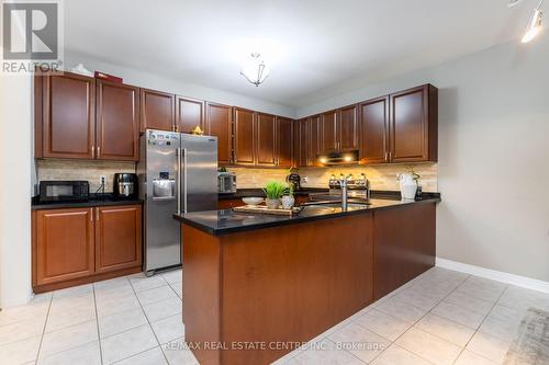 63 Oblate Crescent, Brampton, ON - Indoor Photo Showing Kitchen