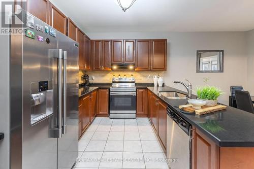 63 Oblate Crescent, Brampton, ON - Indoor Photo Showing Kitchen