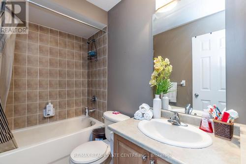 63 Oblate Crescent, Brampton, ON - Indoor Photo Showing Bathroom