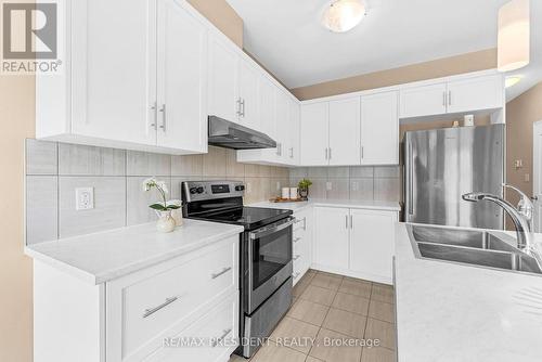 226 Louise Street, Welland, ON - Indoor Photo Showing Kitchen With Stainless Steel Kitchen With Double Sink With Upgraded Kitchen