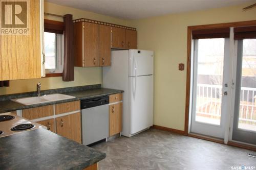 3126 7Th Avenue E, Regina, SK - Indoor Photo Showing Kitchen