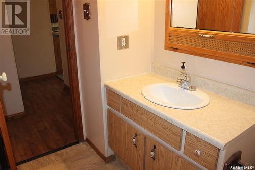 3126 7Th Avenue E, Regina, SK - Indoor Photo Showing Bathroom