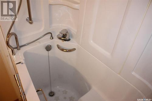 3126 7Th Avenue E, Regina, SK - Indoor Photo Showing Bathroom