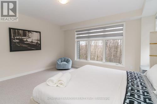 1020 Ridgeline Drive, Lake Of Bays, ON - Indoor Photo Showing Bedroom