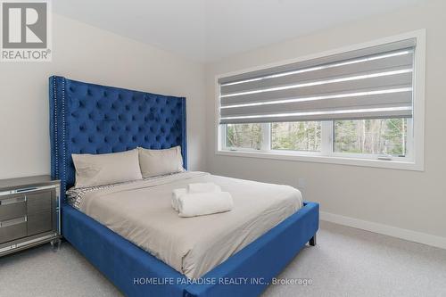 1020 Ridgeline Drive, Lake Of Bays, ON - Indoor Photo Showing Bedroom