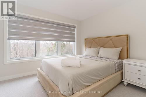 1020 Ridgeline Drive, Lake Of Bays, ON - Indoor Photo Showing Bedroom