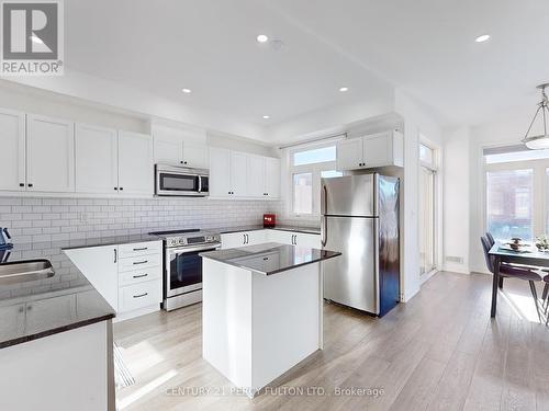 15 - 1299 Glenanna Road, Pickering, ON - Indoor Photo Showing Kitchen With Upgraded Kitchen